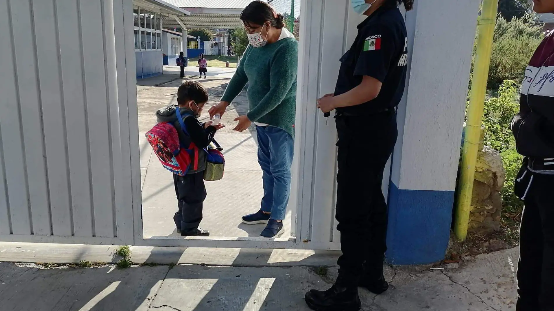 asistencia a clases eclipse escuela (1)